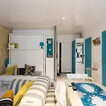 Apartment Le Suquet Superbe Studio, 300m Plage, 700 Du Palais Cannes